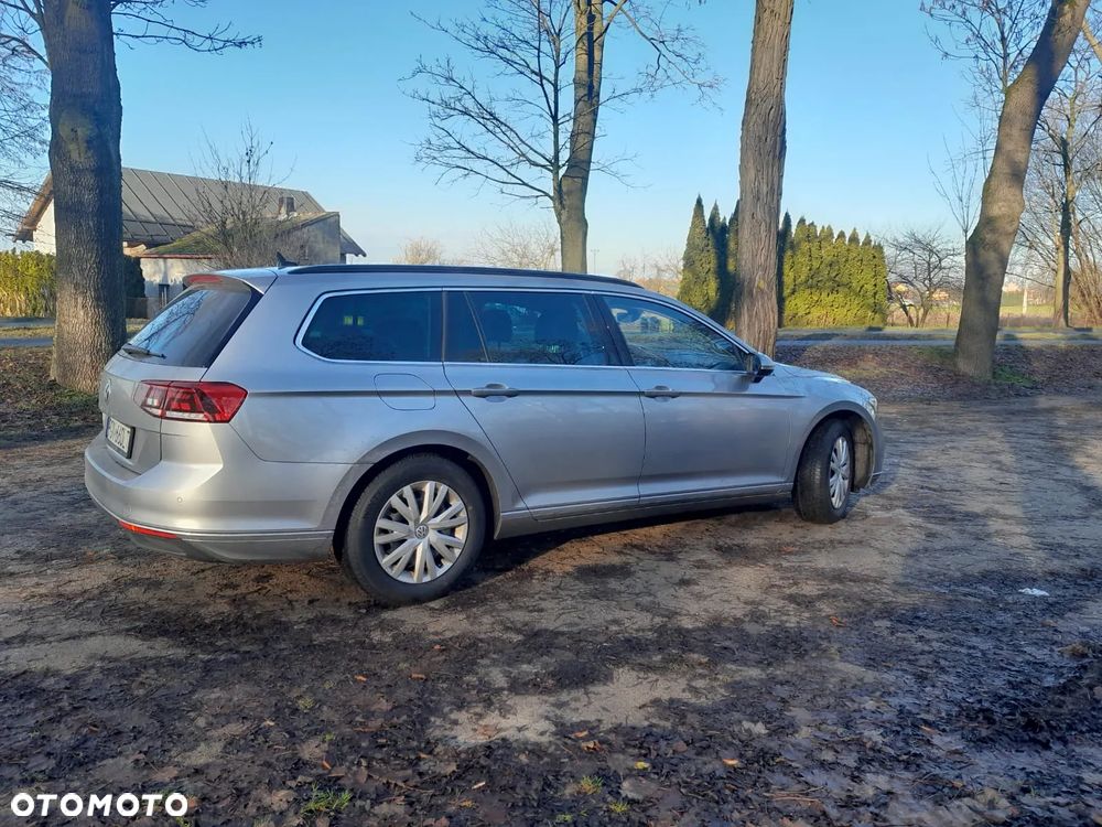Volkswagen Passat Variant 2.0 TDI (BlueMotion Technology) Comfortline - 8