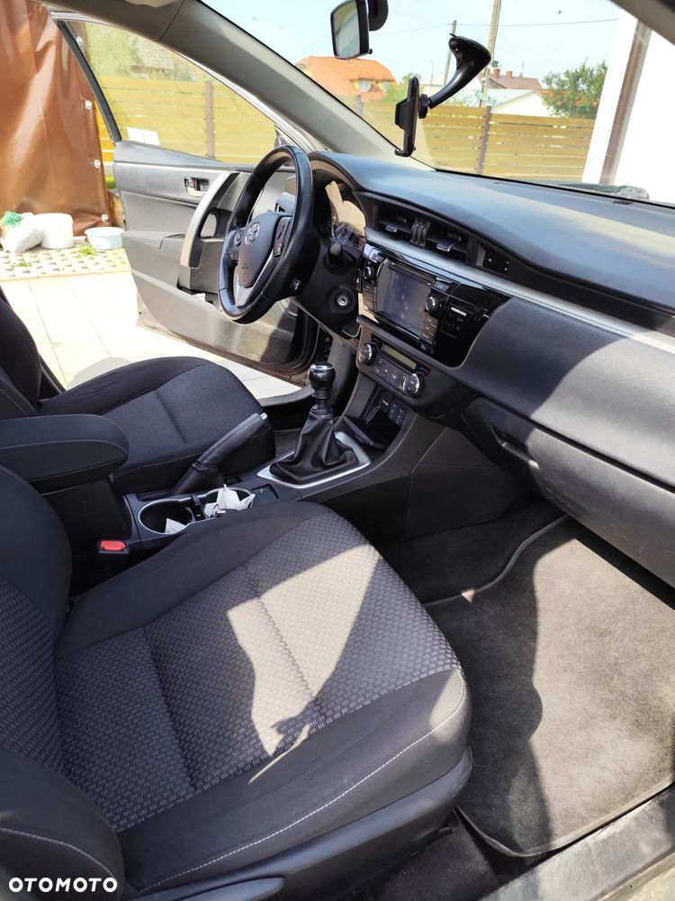 Toyota Corolla 1.6 Premium EU6 - 11