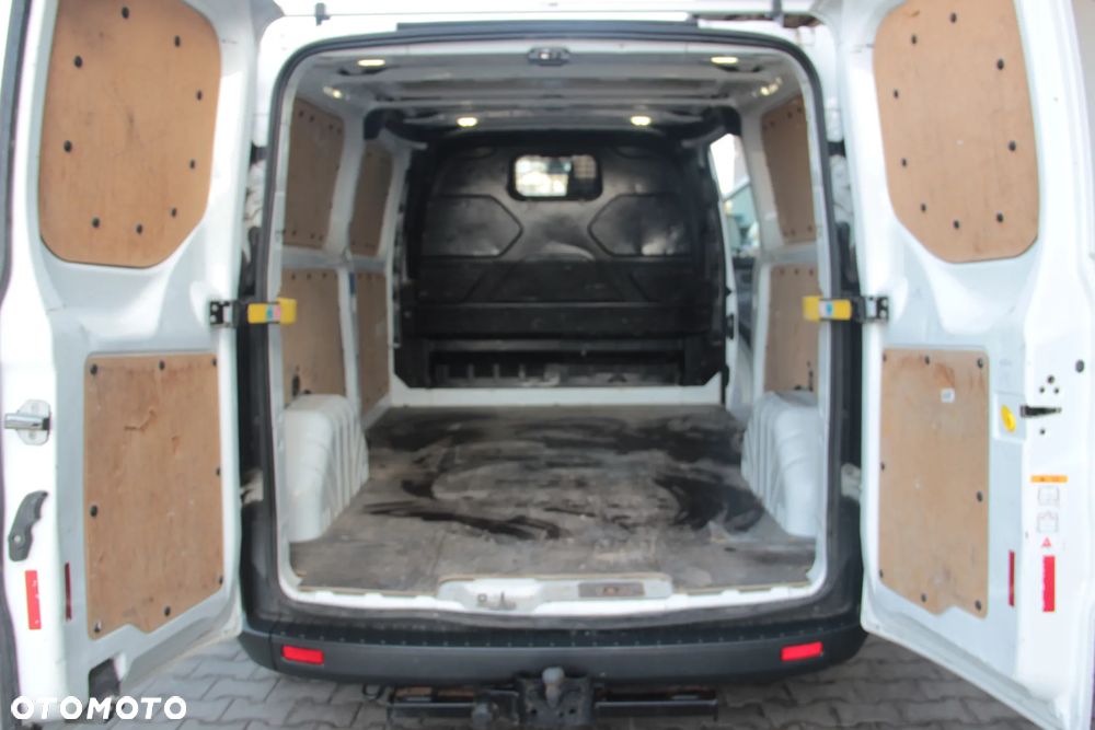 Ford Transit Custom Long - 23