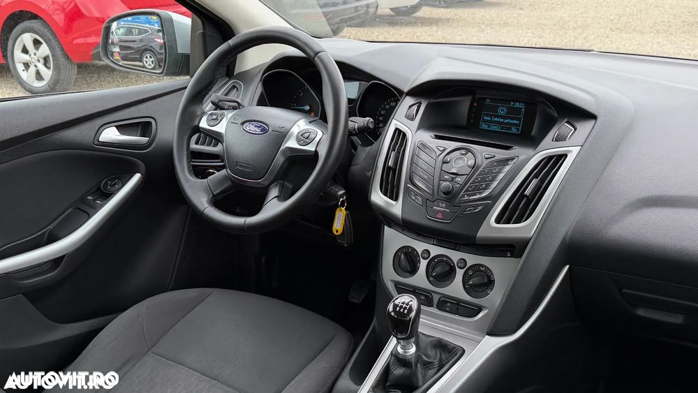 Ford Focus 1.6 TDCI DPF Start-Stopp-System Trend - 17