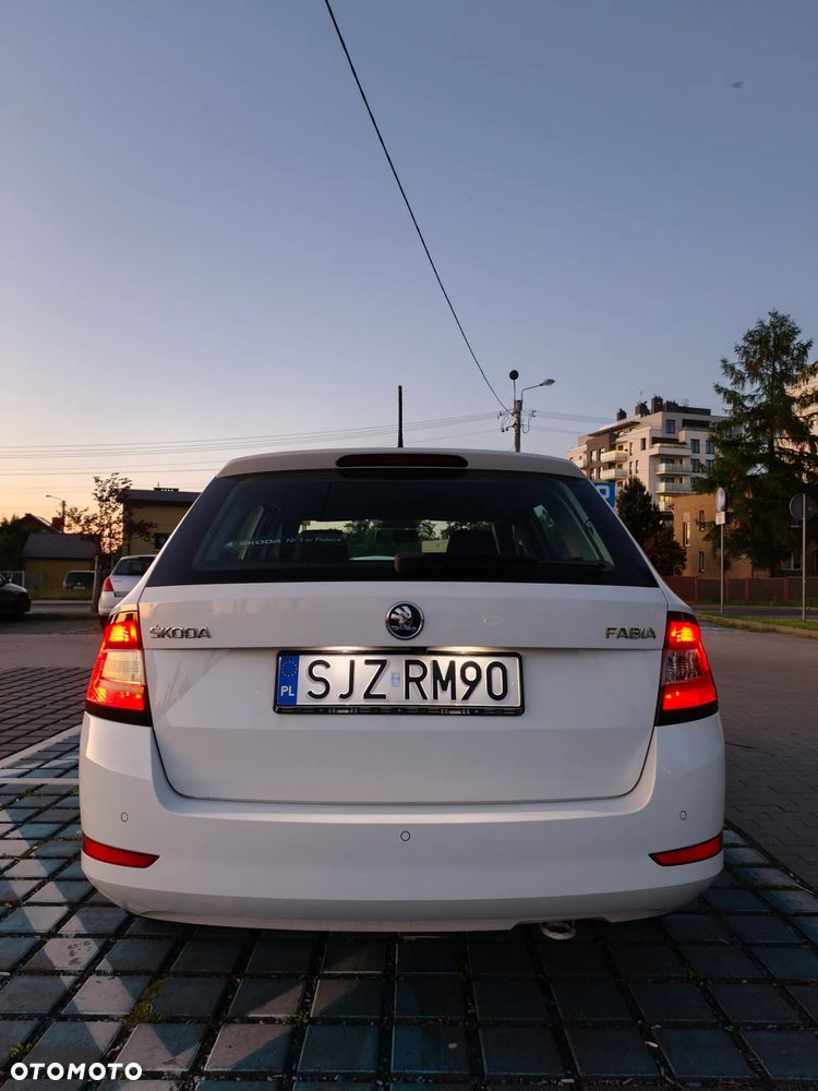 Skoda Fabia 1.0 TSI Ambition - 10