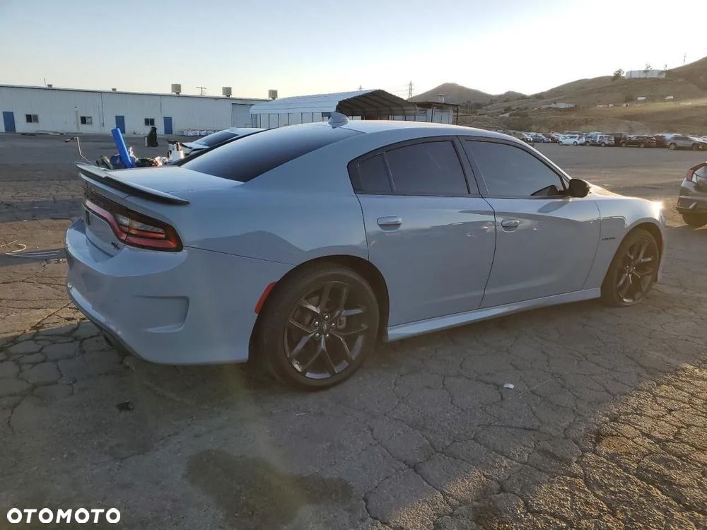 Dodge Charger 5.7 R/T - 23