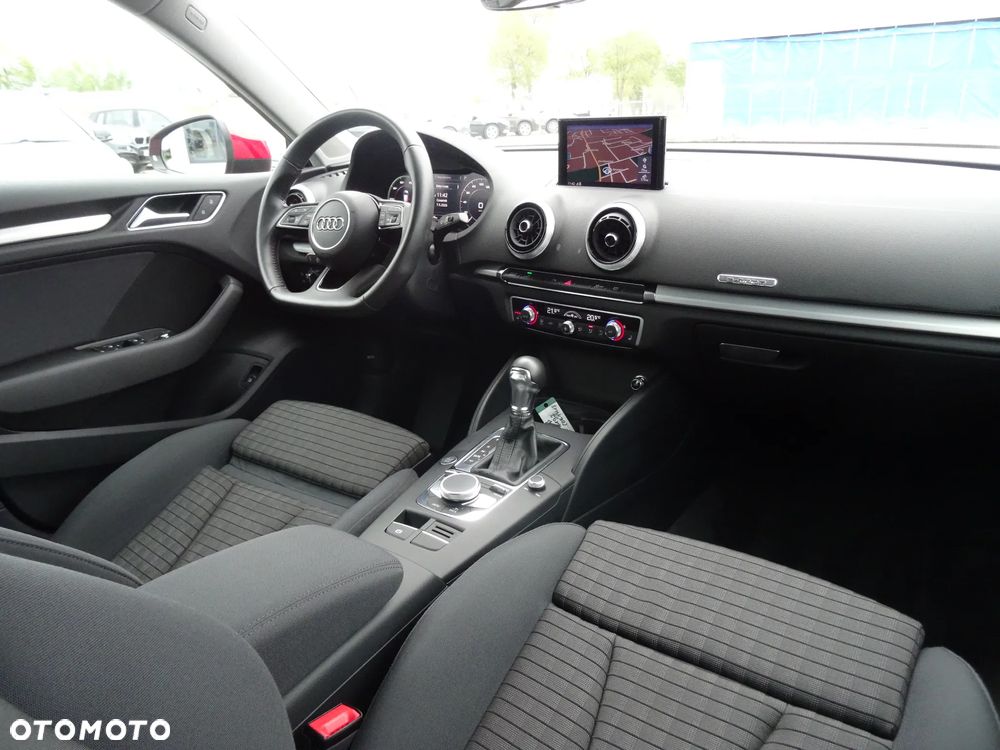 Audi A3 Sportback 1.4 TFSI CoD ultra Attraction S tronic - 12