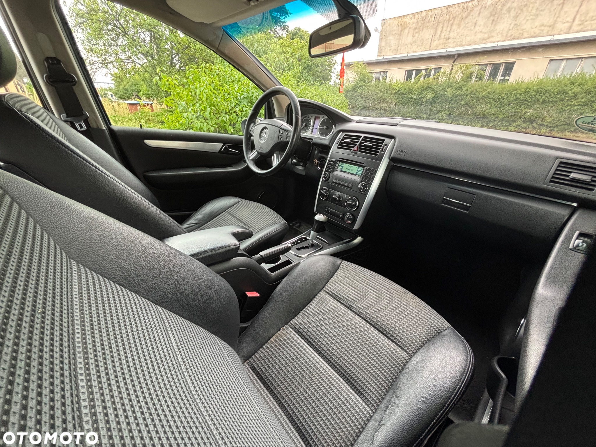 Mercedes-Benz Klasa B 180 CDI Autotronic Special Edition - 26