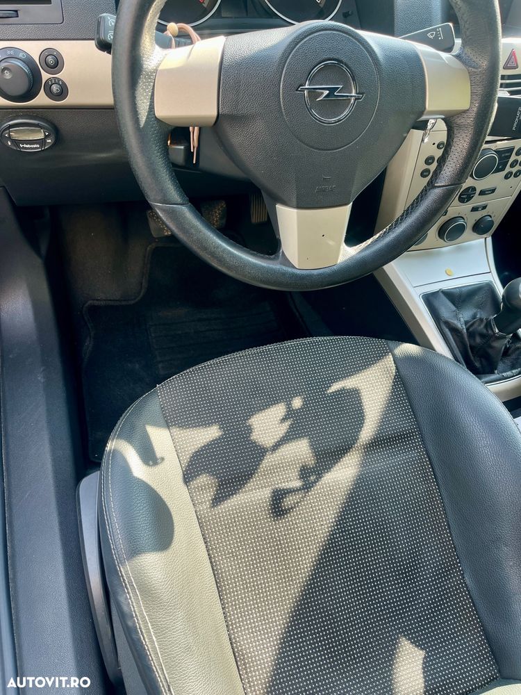Opel Astra 1.9 CDTI Edition - 3