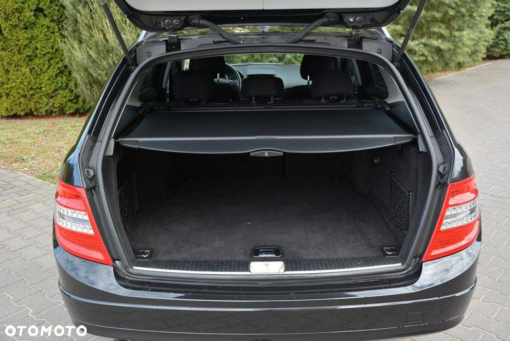 Mercedes-Benz Klasa C 180 Kompressor Elegance - 39