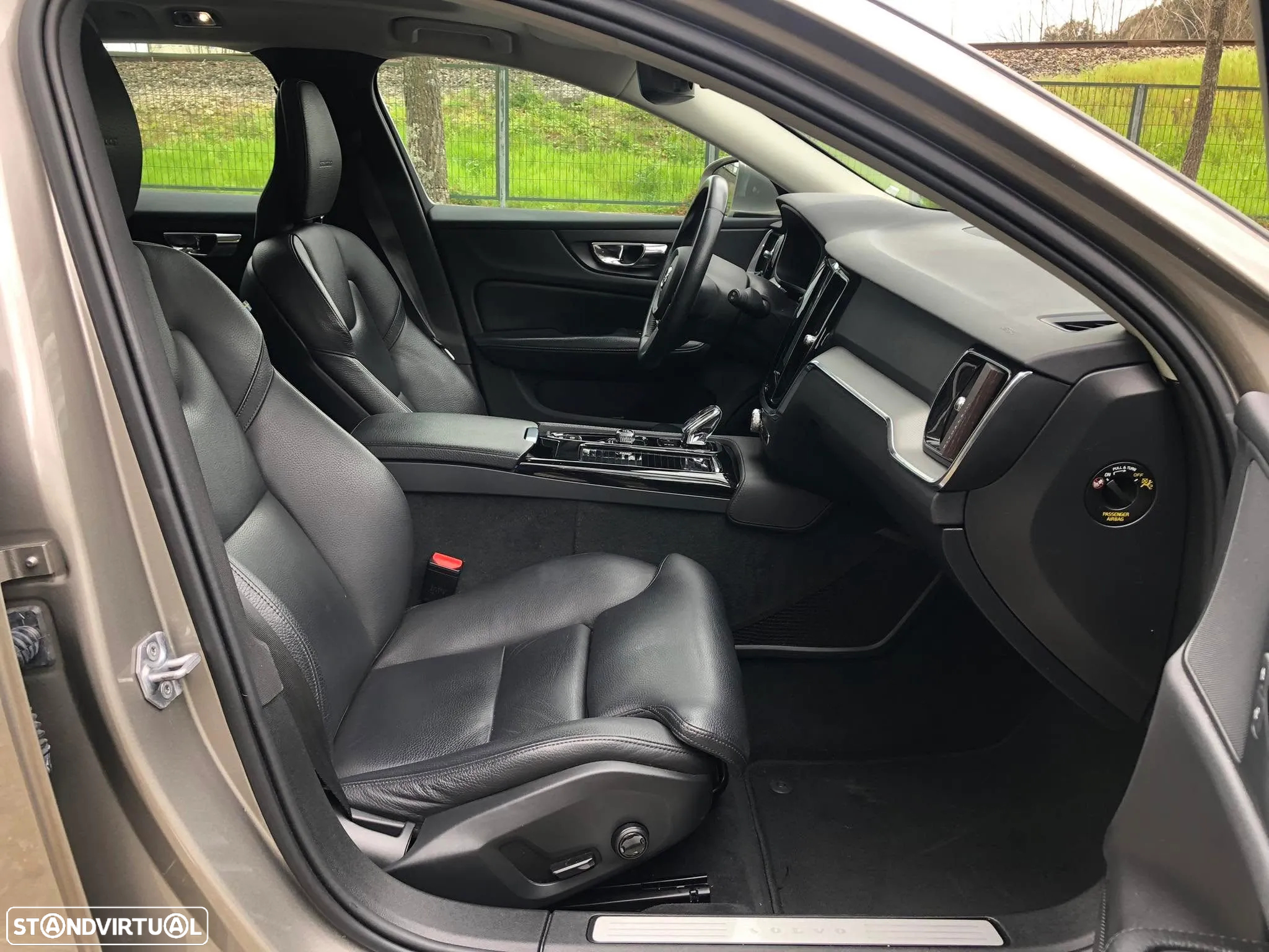 Volvo V60 2.0 T8 AWD TE Inscription - 16