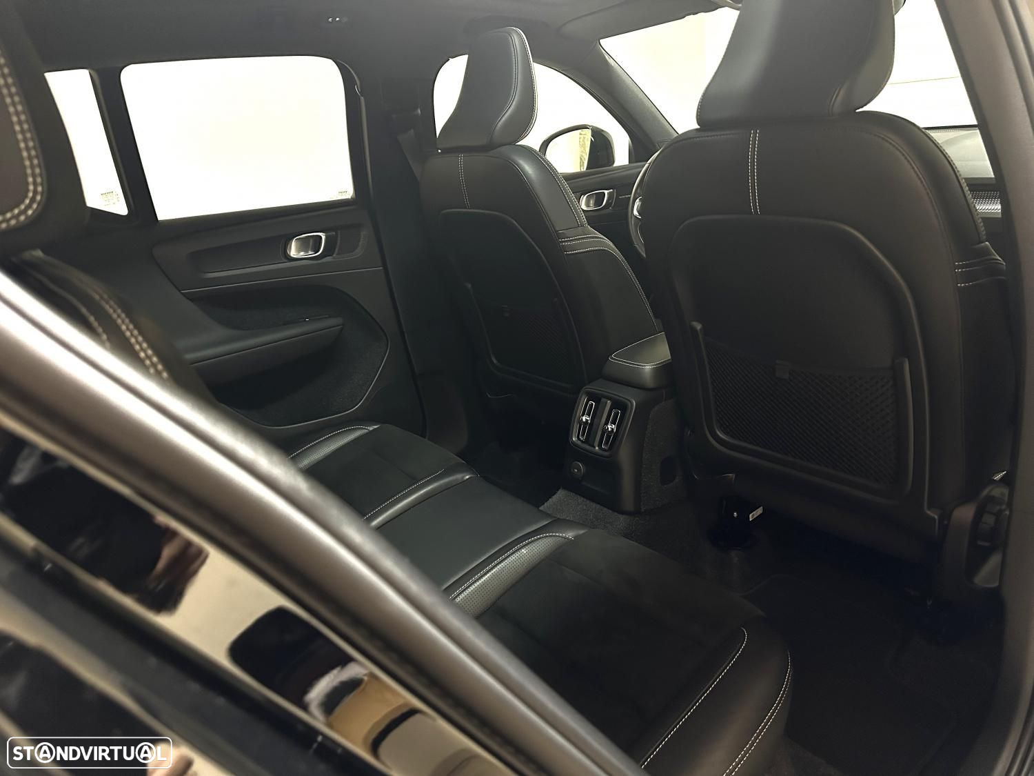 Volvo XC 40 1.5 T5 PHEV R-Design Expression - 34
