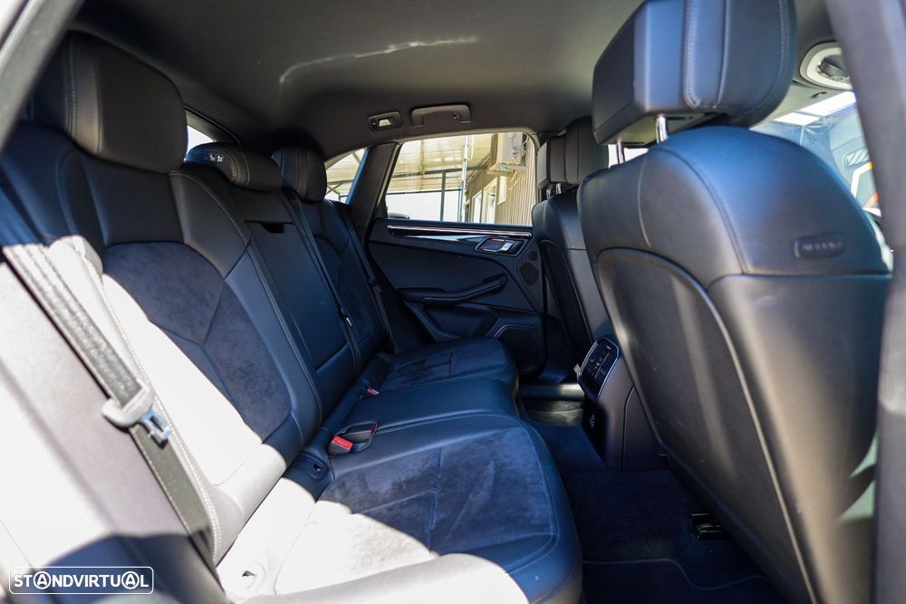 Porsche Macan S - 33