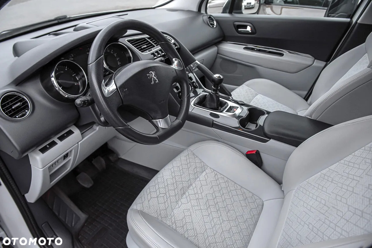 Peugeot 3008 1.6 BlueHDi Allure S&S - 15