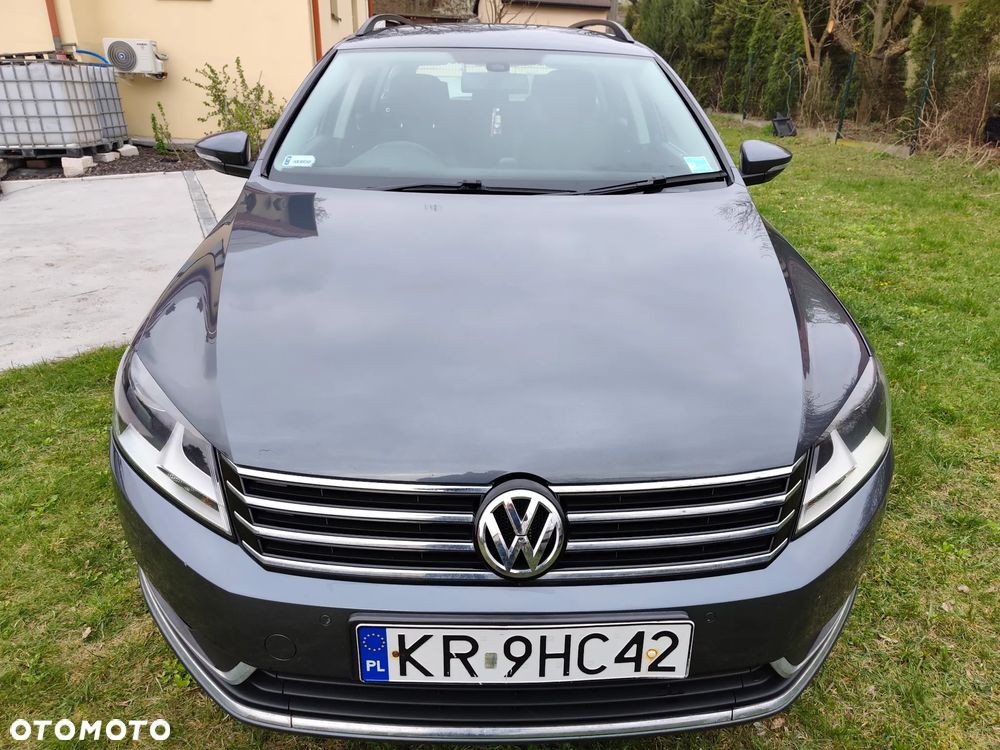 Volkswagen Passat 2.0 TDI DPF BlueMotion Technology Comfortline - 4