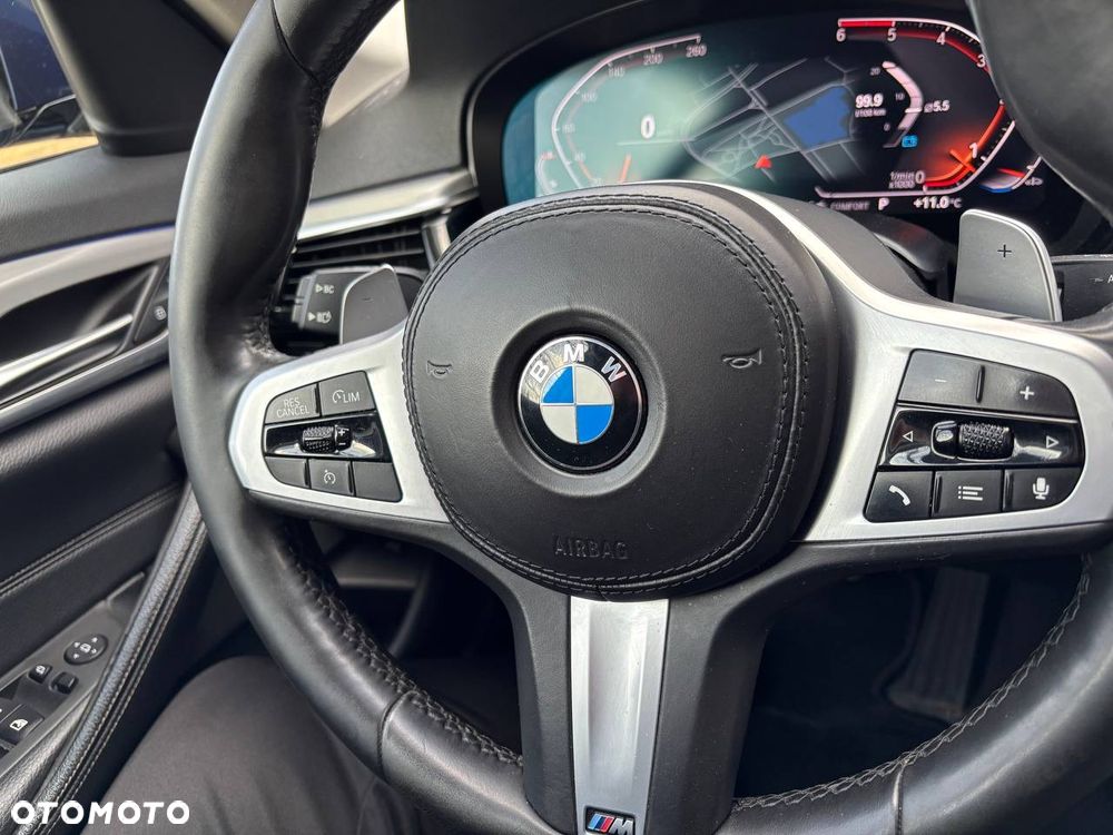 BMW Seria 5 520d xDrive MHEV Sport Line sport - 12