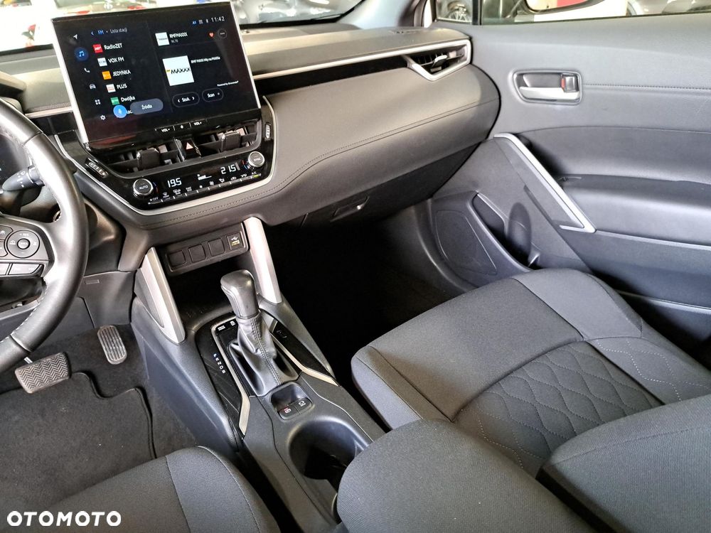 Toyota Corolla Cross - 20