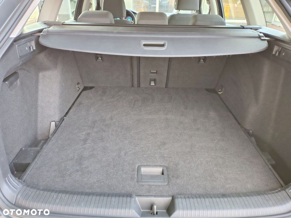Volkswagen Golf - 20
