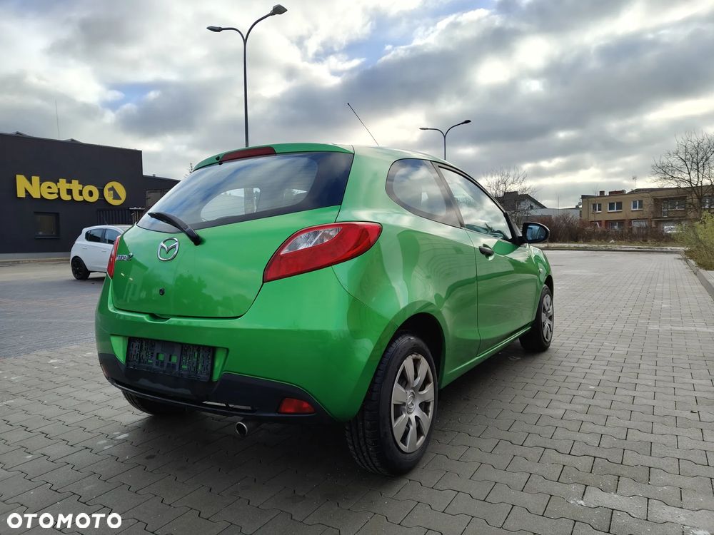 Mazda 2 - 3