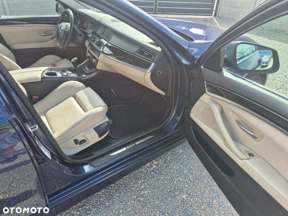 BMW Seria 5 520d - 11