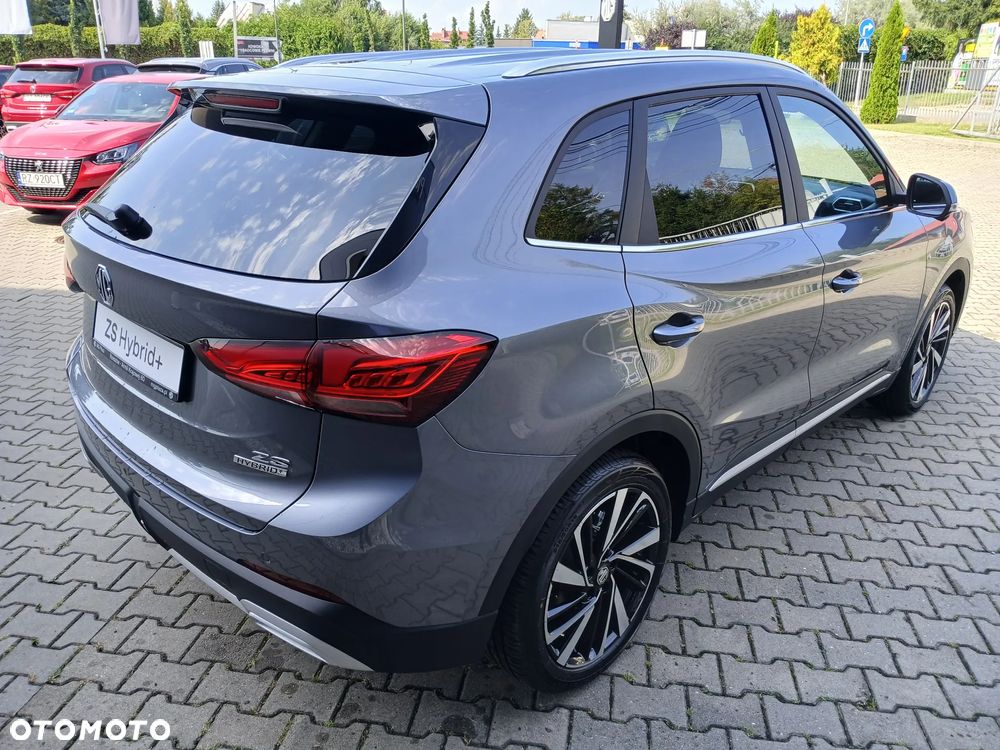 MG ZS Hybrid+ - 5
