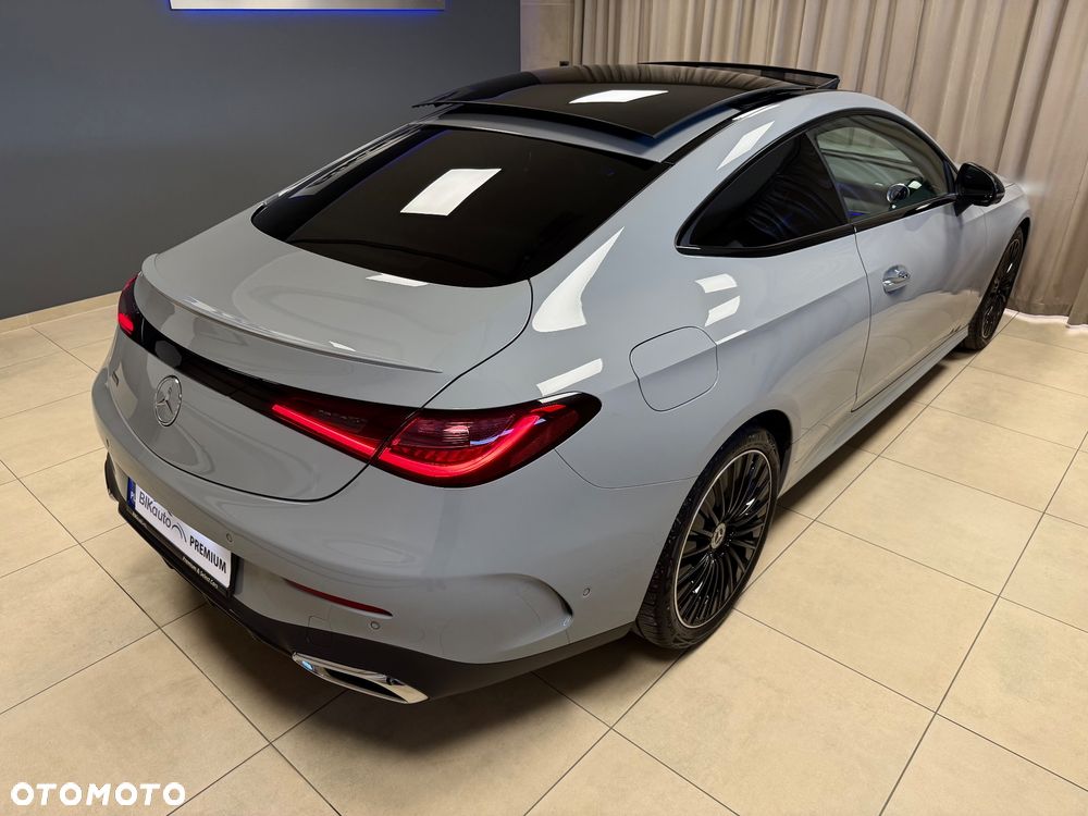 Mercedes-Benz CLE - 32