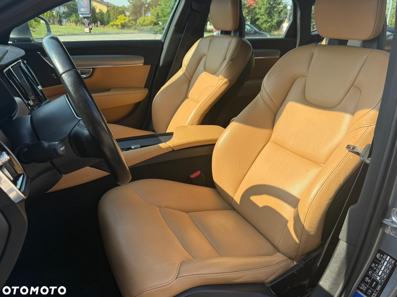 Volvo S90 D4 Momentum - 38