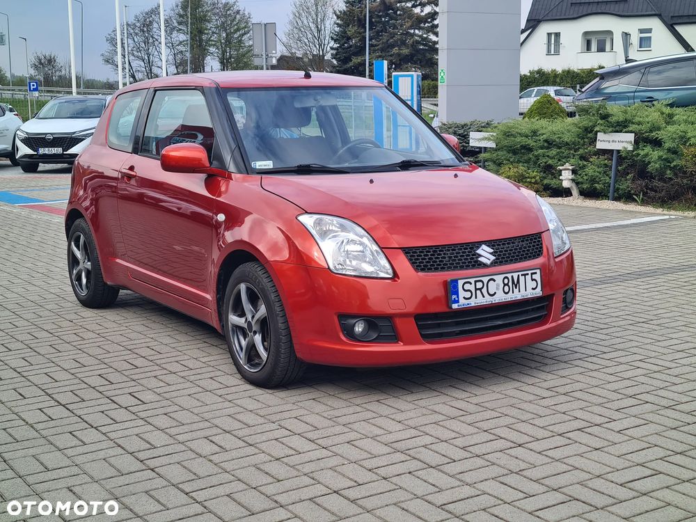 Suzuki Swift 1.3 GC - 2