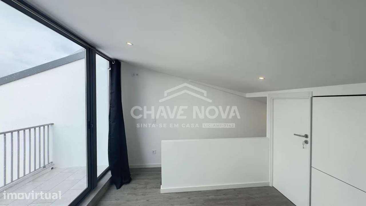 PS - Moradia T1 Mezanine em Oliveira do Douro – Modernidade e Conforto - Grande imagem: 2/17