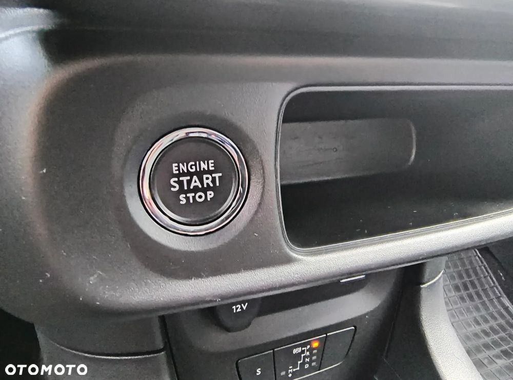 Citroën C3 1.2 PureTech GPF Shine S&S EAT6 - 20