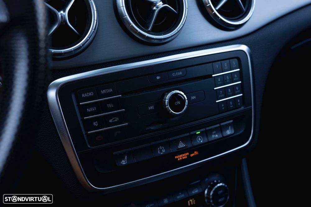 Mercedes-Benz CLA 220 d 7G-DCT AMG Line - 13