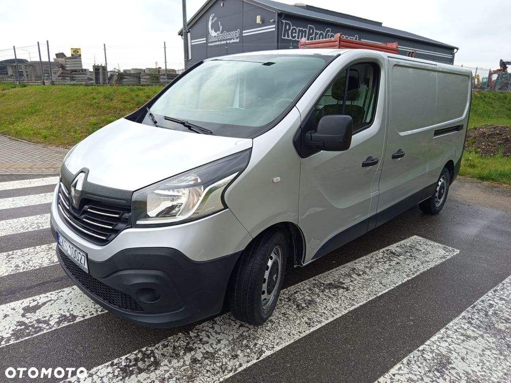 Renault TRAFIC - 1