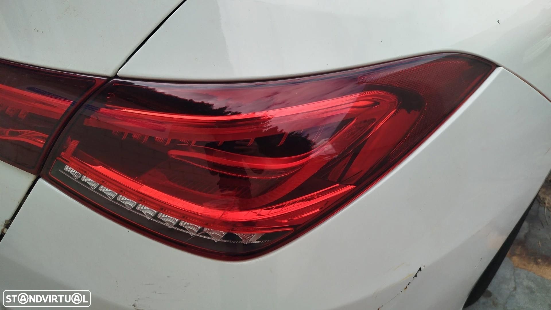 Farolim direito MERCEDES-BENZ CLA Coupé (C118) - 1