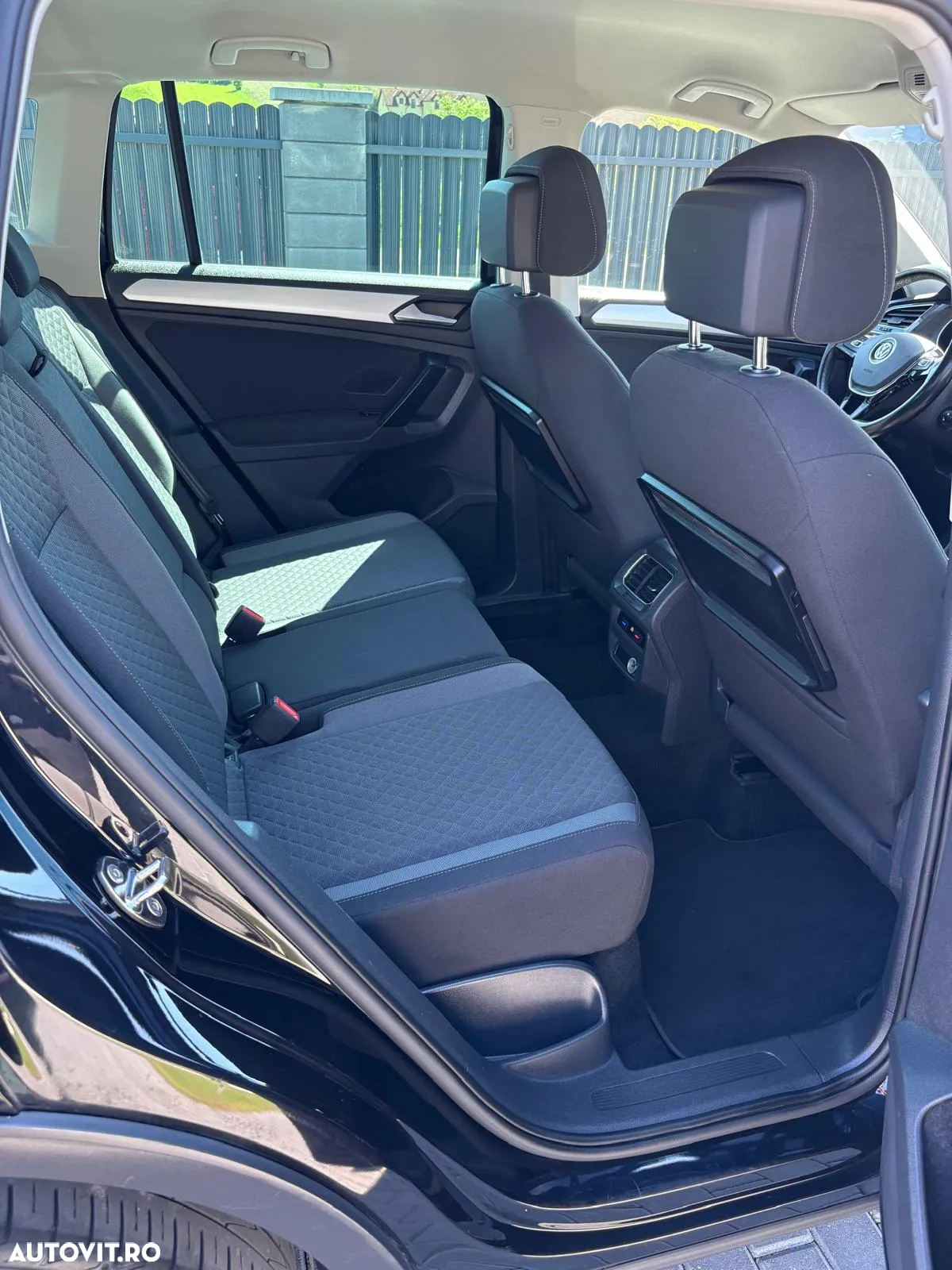 Volkswagen Tiguan 2.0 TDI 4Mot DSG Comfortline - 34