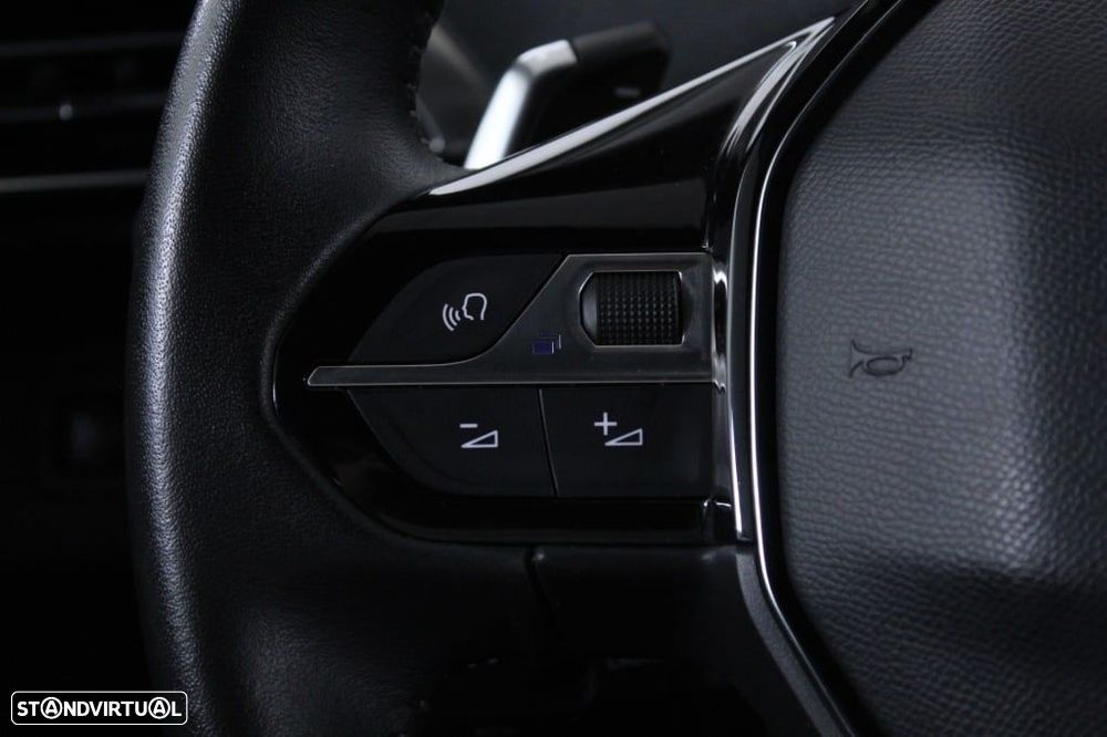 Peugeot 5008 1.2 PureTech Allure Pack EAT8 - 22