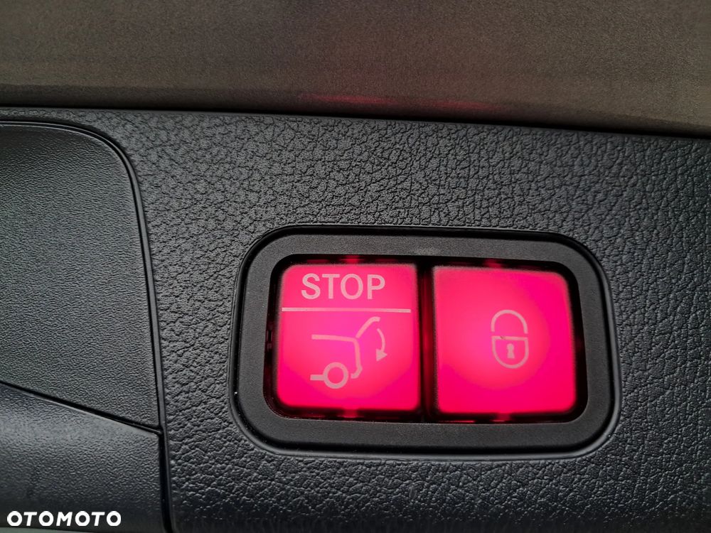 Mercedes-Benz GLB 200 d 8G-DCT Progressive Advanced - 37