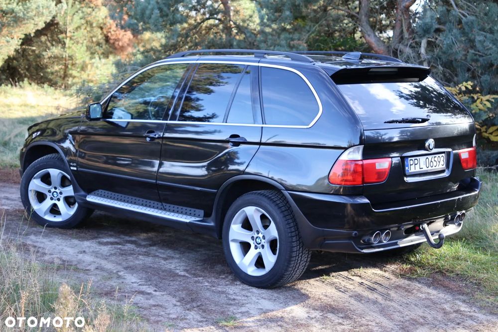 BMW X5 4.4i - 6
