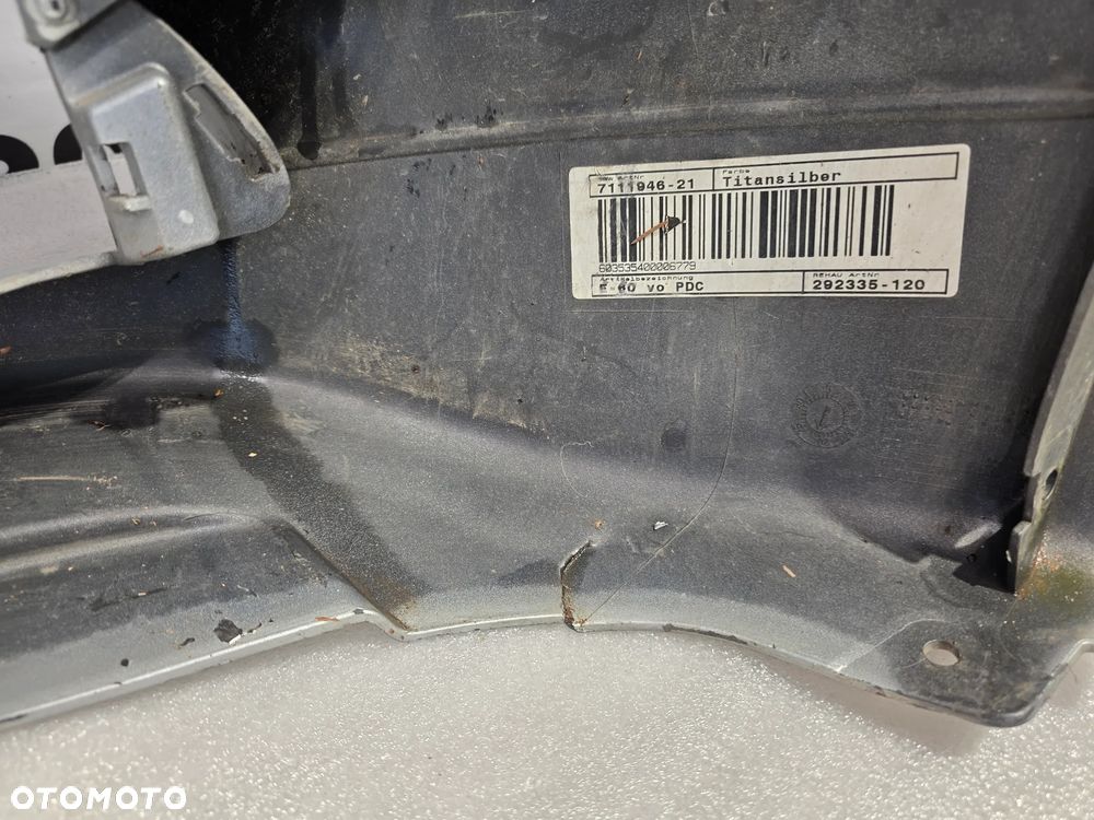 BMW E60 / E61 03-06 ZDERZAK PRZEDNI PRZÓD NA SPRYSKI + 4xPDC , NR 5111703369 / 703369 , NR AUKCJI NZ1704 - 27