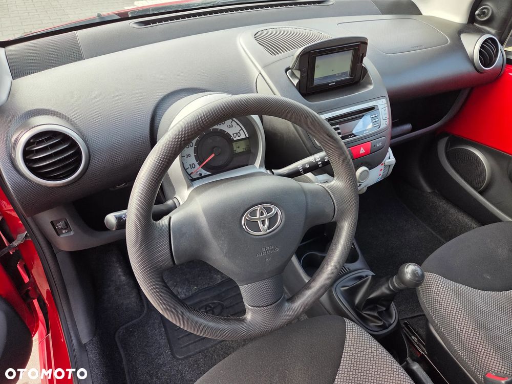 Toyota Aygo CoolRed - 14