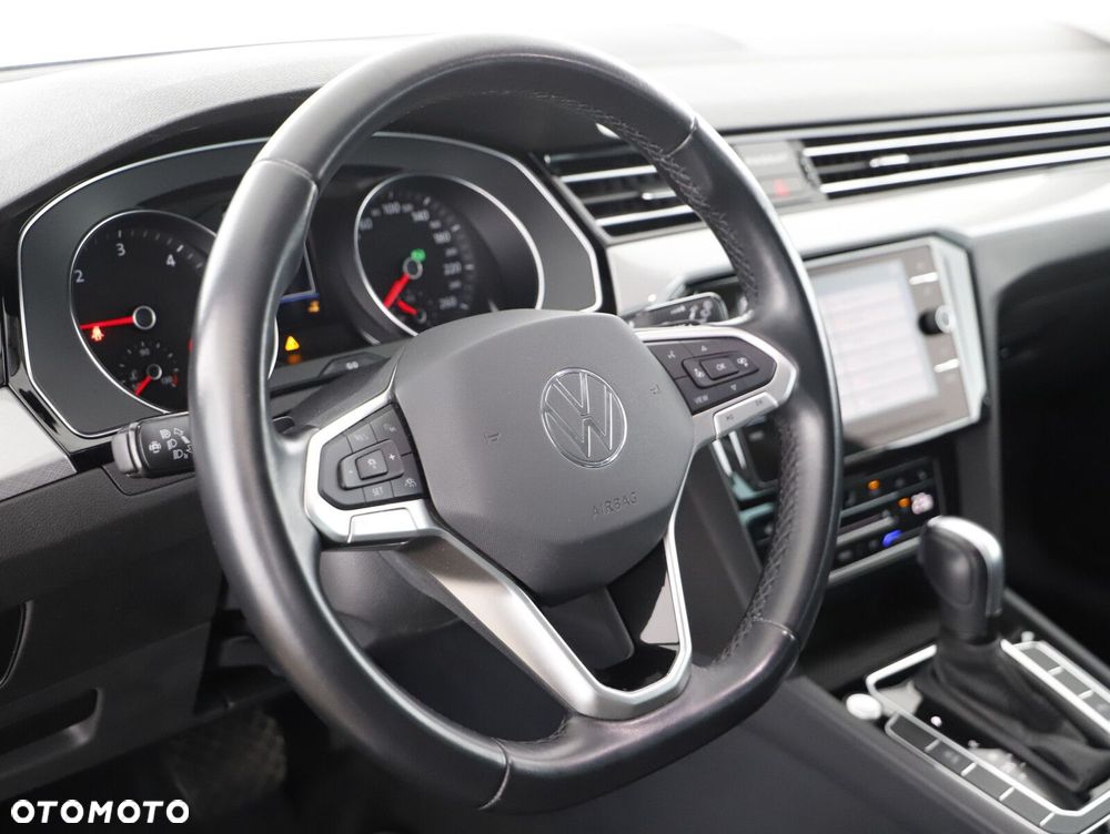 Volkswagen Passat Variant 2.0 TDI EVO Business DSG - 9