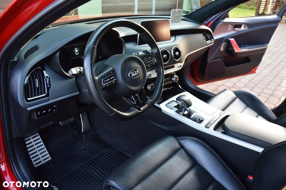 Kia Stinger 3.3 T-GDI V6 GT AWD - 13