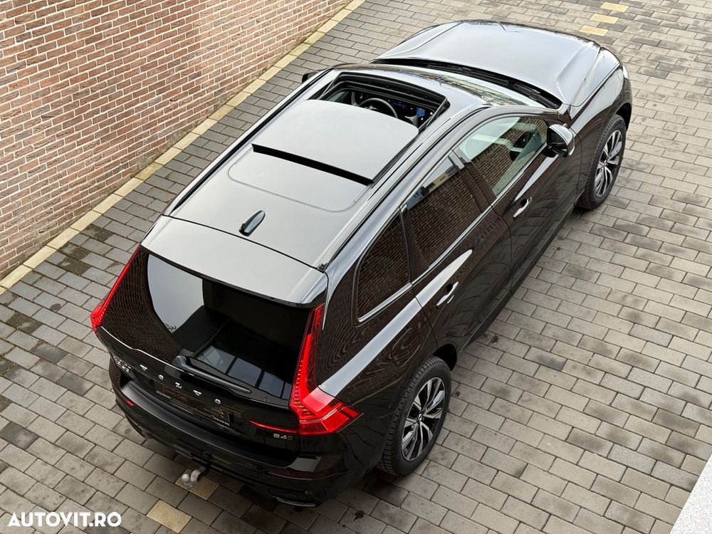 Volvo XC 60 B4 MHEV AT AWD Ultimate Dark - 8