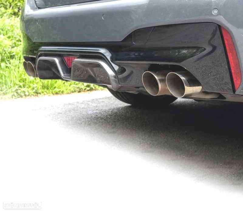 DIFUSOR BMW G30 G31 17- LOOK M5 CS PRETO BRILHANTE E CARBONO - 3