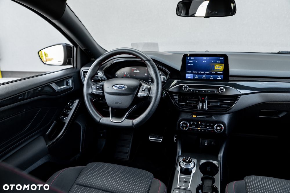 Ford Focus 1.0 EcoBoost ST-Line ASS PowerShift - 26