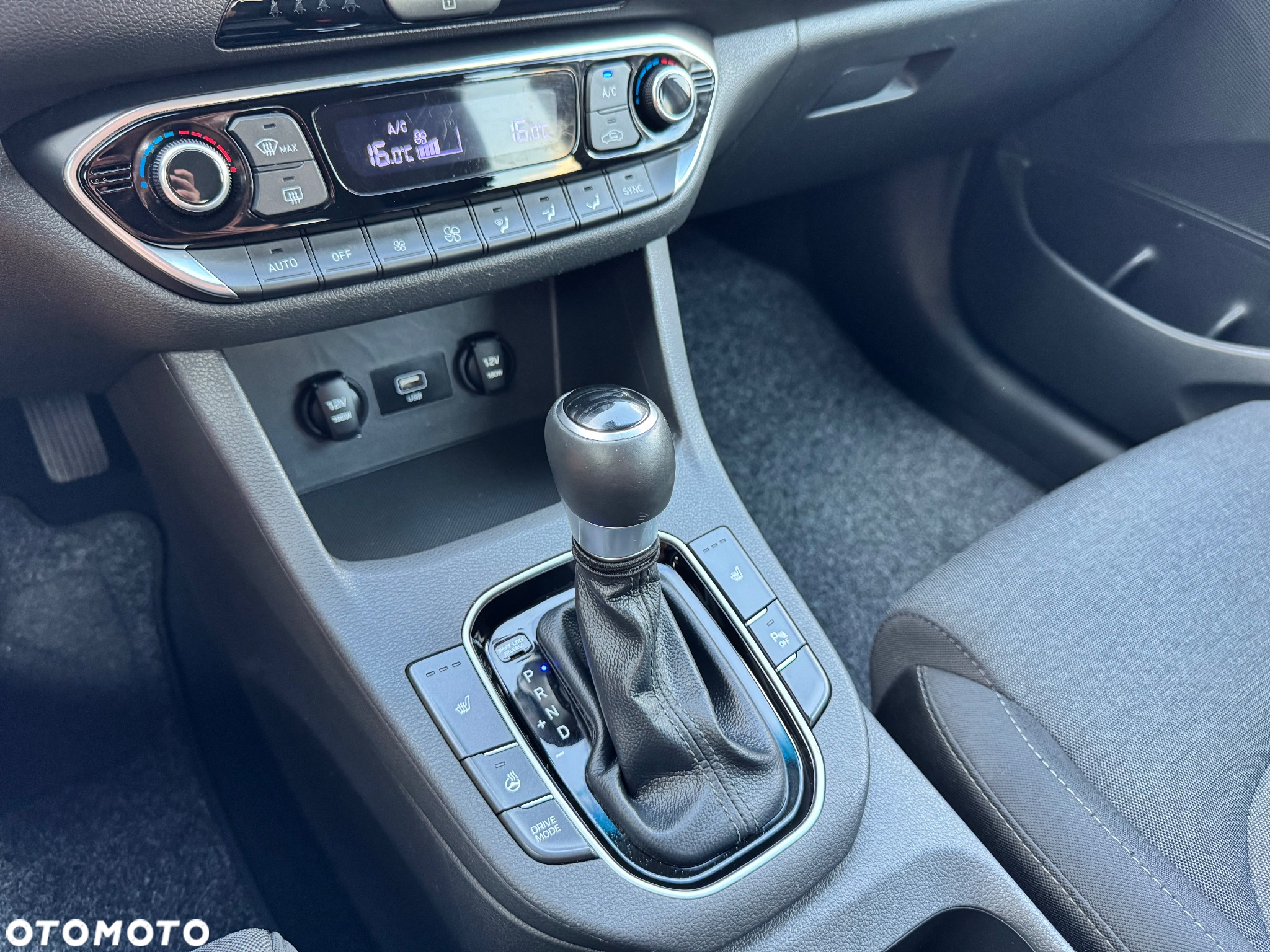 Hyundai i30 Kombi 1.0 T-GDI DCT EDITION 30+ - 33