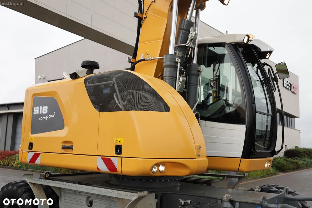 Liebherr A918 Compact - 24