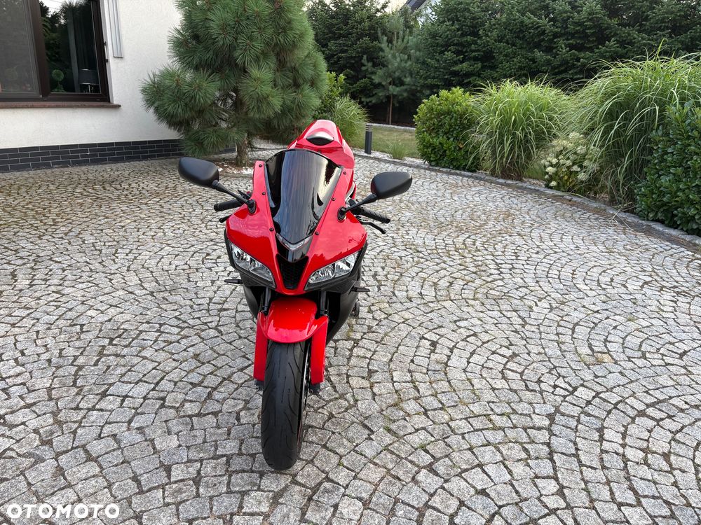 Honda CBR - 3