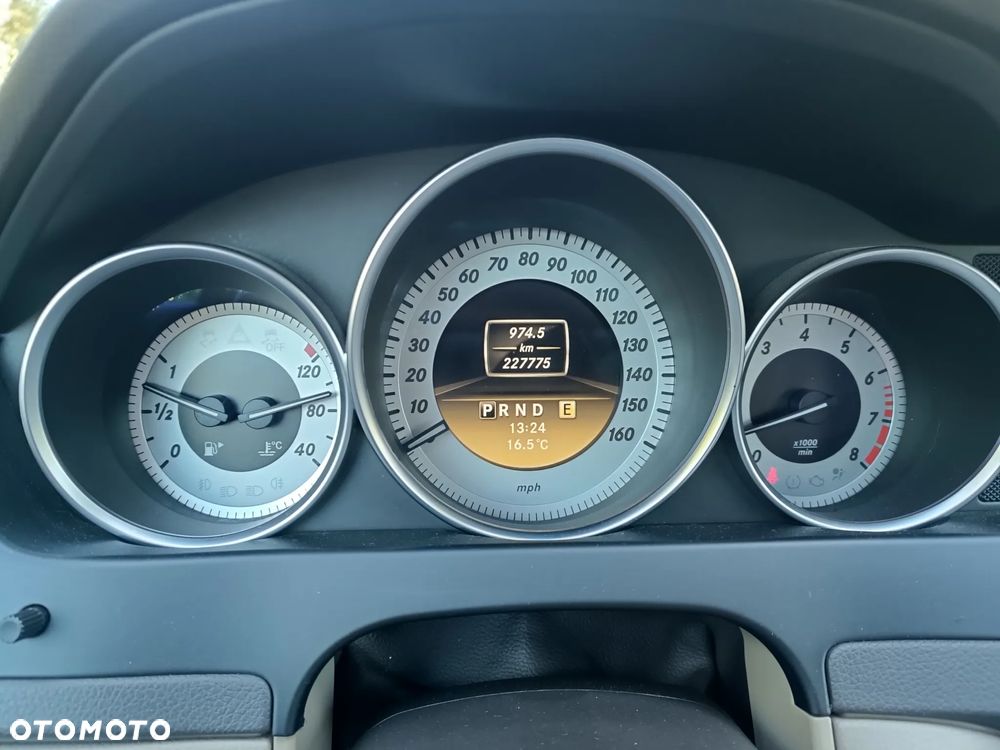 Mercedes-Benz Klasa C 250 Coupe (BlueEFFICIENCY) 7G-TRONIC - 16
