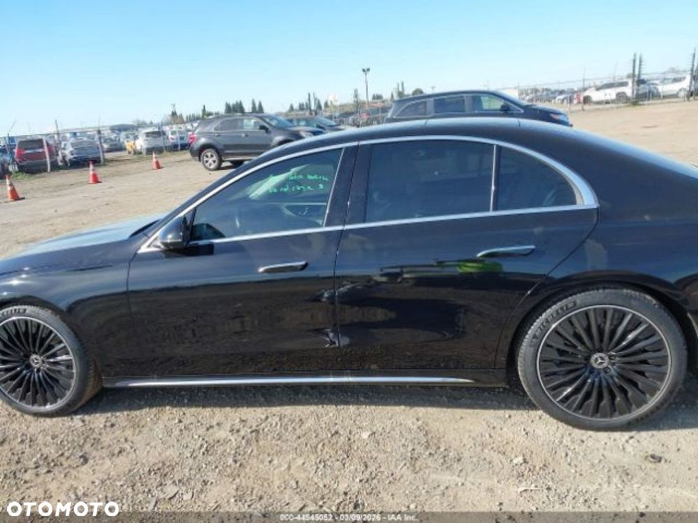 Mercedes-Benz Klasa E - 12