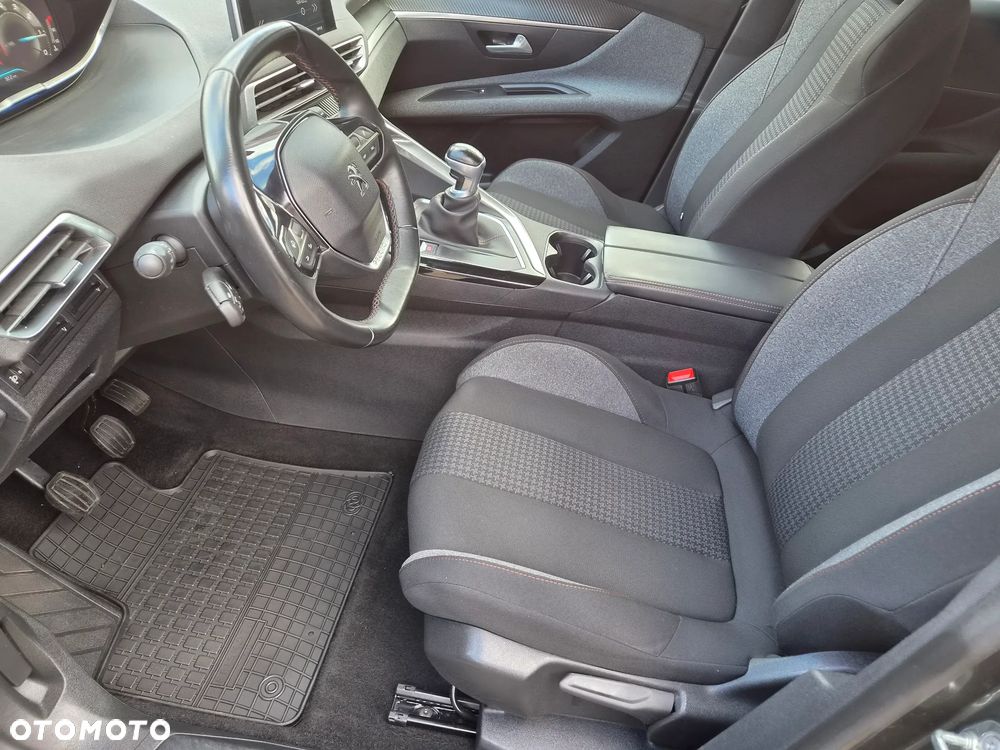 Peugeot 3008 1.2 PureTech Active - 15