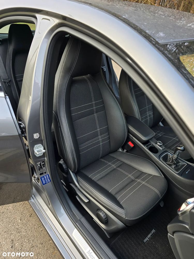 Mercedes-Benz Klasa A 180 CDI AMG Line - 21