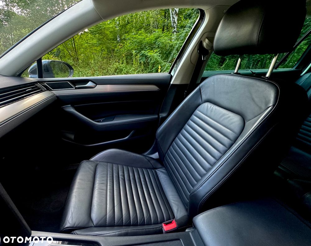 Volkswagen Passat 2.0 TDI SCR Highline DSG - 20