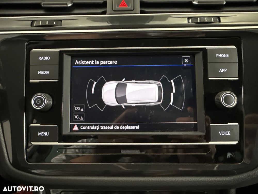 Volkswagen Tiguan - 21
