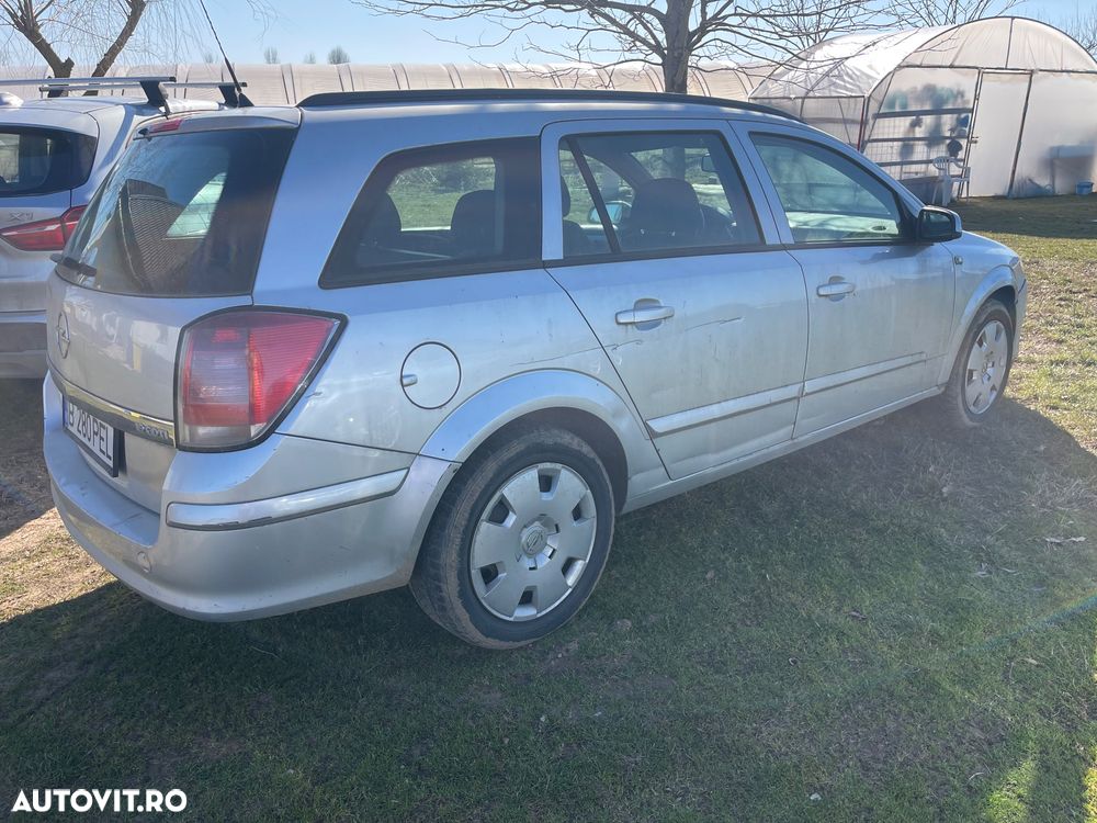 Opel Astra 1.9 CDTI DPF Cosmo - 10